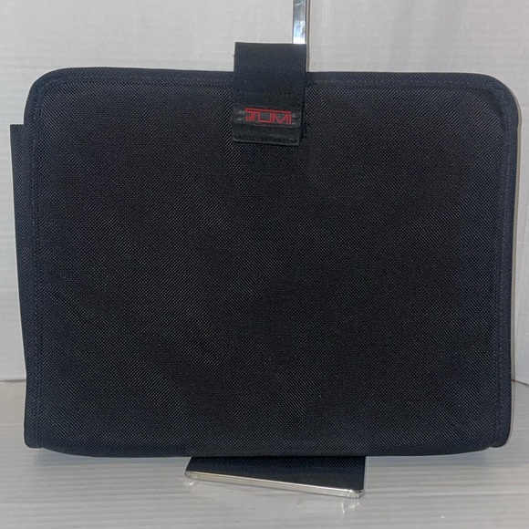 Tumi Handbags - TUMI Padded Laptop Case
